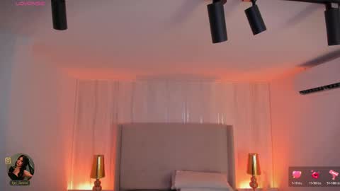 Kayla online show from April 21, 1:42 am