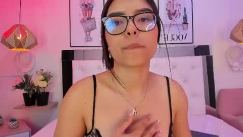 Snapshot of kaylavillalobos chatting on August 7, 2:24 am Kayla online show from August 7, 2:24 am