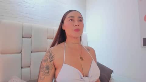 Snapshot of kaylee_scott_ chatting on February 16, 7:21 pm kaylee_scott_ online show from February 16, 7:21 pm