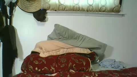 kaylee kakes online show from September 9, 5:23 pm