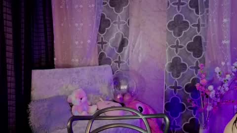 Kaylee online show from April 19, 6:10 pm