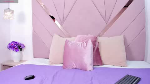 Kaylin Jann online show from September 15, 6:19 pm