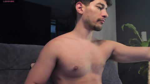 Snapshot of kayn_kalo chatting on June 8, 9:48 pm Kayn online show from June 8, 9:48 pm