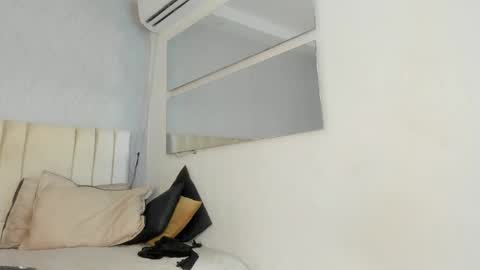 Snapshot of kayna_gomez chatting on April 23, 7:27 pm Kayna online show from April 23, 7:27 pm