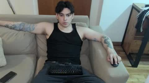 Snapshot of kaynn_b chatting on February 2, 2:38 am kaynn_b online show from February 2, 2:38 am
