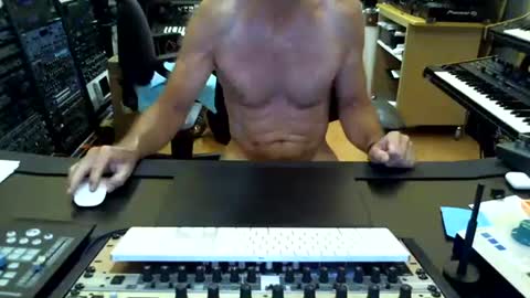 Snapshot of kaysersoze64 chatting on June 29, 8:53 am enjoy online show from June 29, 8:53 am