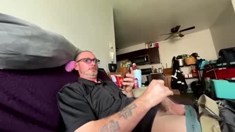 kazper341984 online show from April 3, 6:39 pm