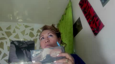 Snapshot of kazsandrah chatting on November 9, 10:08 pm KAZSANDRAH online show from November 9, 10:08 pm