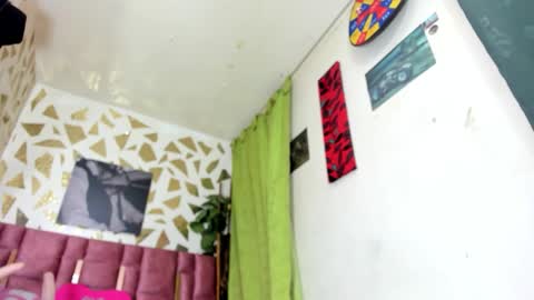 Snapshot of kazsandrah chatting on December 19, 2:18 am KAZSANDRAH online show from December 19, 2:18 am