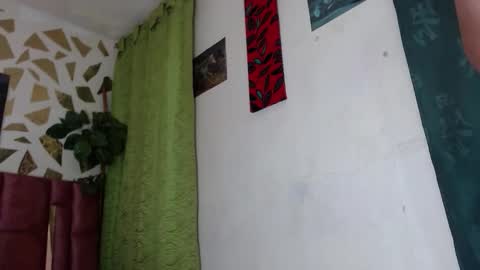 Snapshot of kazsandrah chatting on February 11, 5:01 am KAZSANDRAH online show from February 11, 5:01 am