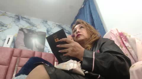 KAZSANDRAH online show from March 29, 5:18 am