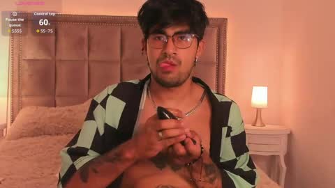 Alfred - INDEPENDIENT MODEL online show from March 30, 1:28 am