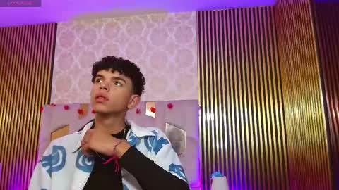  keahi  online show from April 15, 8:31 pm