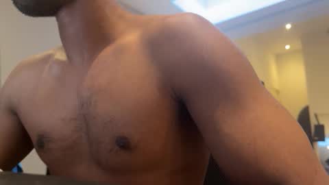 Snapshot of keffmoody chatting on May 2, 6:24 pm keffmoody online show from May 2, 6:24 pm