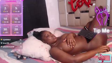 Snapshot of keilysofia chatting on February 27, 6:50 am Keili online show from February 27, 6:50 am