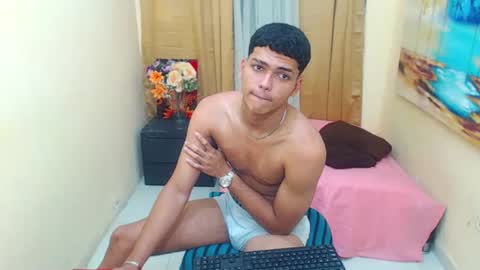 keinner  sexy hot bigcock online show from October 21, 6:30 pm