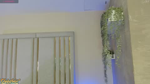 keirahartz online show from March 25, 11:27 am