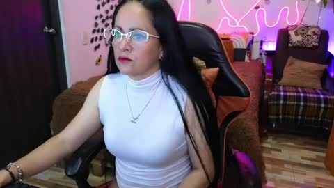 Snapshot of keka_teiku chatting on April 26, 3:26 am keka_teiku online show from April 26, 3:26 am