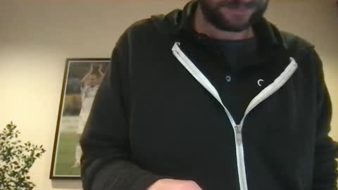 Snapshot of kelkun2828 chatting on December 13, 8:15 pm kelkun2828 online show from December 13, 8:15 pm