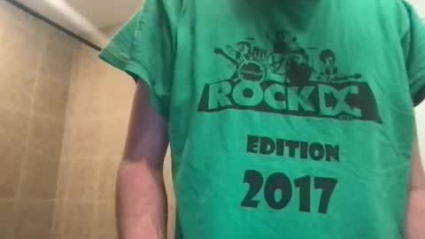 Snapshot of kelkun2828 chatting on October 31, 5:25 pm kelkun2828 online show from October 31, 5:25 pm