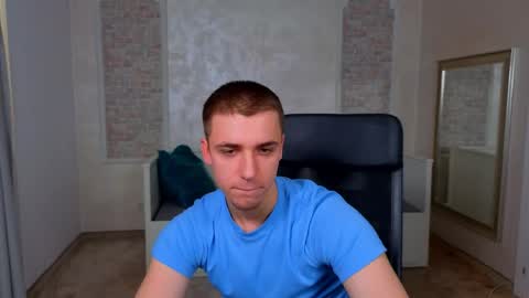 Snapshot of kellenwest chatting on May 19, 4:41 am KellenWest online show from May 19, 4:41 am
