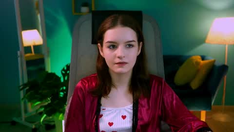 kelliebanshe online show from March 31, 4:13 am