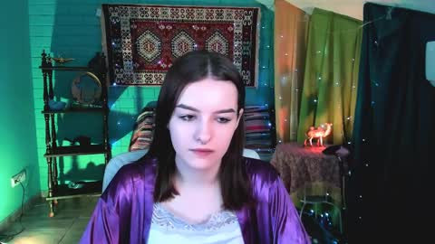 kelliebanshe online show from April 9, 6:19 am