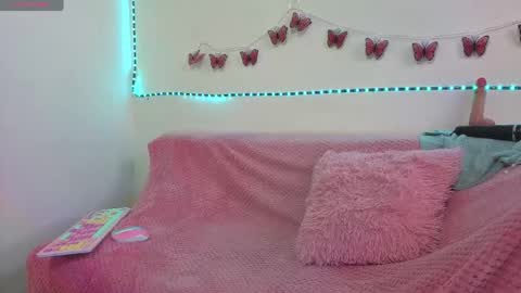 Kelly online show from April 12, 10:26 pm