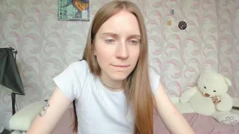 Snapshot of kelly_gerzikaaa chatting on June 18, 3:51 am kelly_gerzikaaa online show from June 18, 3:51 am