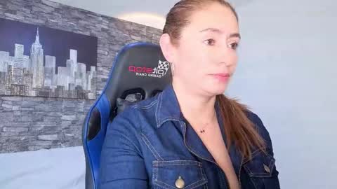Kelly online show from May 4, 7:21 pm