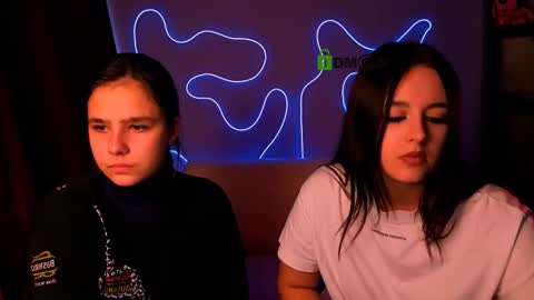 Snapshot of kelly_may1 chatting on November 10, 12:15 pm kelly_may1 online show from November 10, 12:15 pm