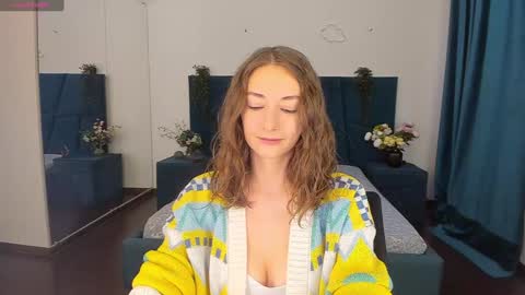 Snapshot of kelly_xo chatting on December 6, 10:27 am Kelly XO online show from December 6, 10:27 am