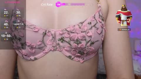 Snapshot of kellykeat chatting on December 6, 8:07 pm Princess Kelly online show from December 6, 8:07 pm