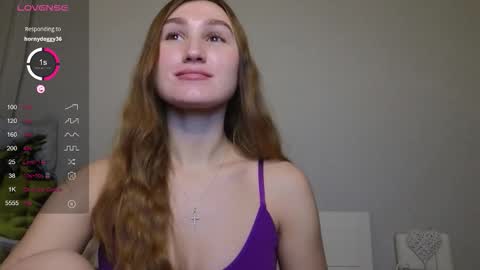 Snapshot of kellykeat chatting on October 25, 7:19 pm Princess Kelly online show from October 25, 7:19 pm