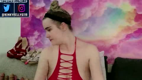 Snapshot of kellylynn76 chatting on October 28, 12:47 am kellylynn76 online show from October 28, 12:47 am