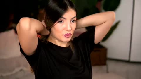 Denise online show from February 13, 2:51 am