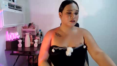 Snapshot of kellys_hot_assxx chatting on June 7, 5:55 am KELLY MCDOLEN online show from June 7, 5:55 am
