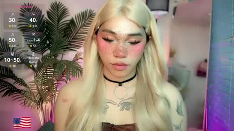 Snapshot of kellysexxie chatting on May 23, 9:02 am Kelly Smith online show from May 23, 9:02 am