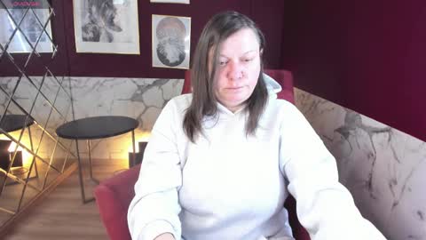 Kelly online show from April 2, 5:27 am