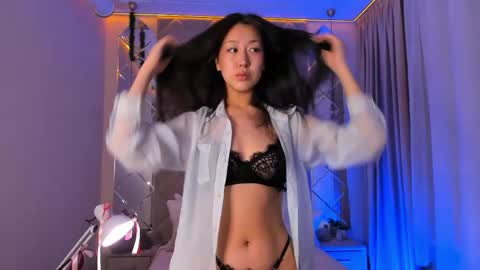 Snapshot of kellyy_bern chatting on May 3, 1:00 am kellyy_bern online show from May 3, 1:00 am