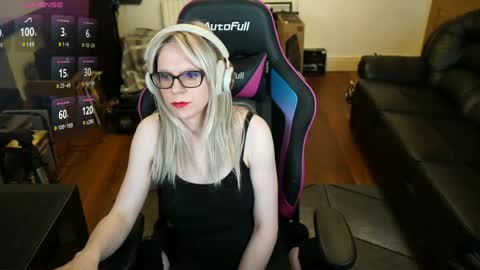 Snapshot of kelseycobalt chatting on May 31, 8:10 pm kelseycobalt online show from May 31, 8:10 pm