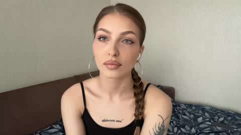 Snapshot of kelseysardi chatting on October 19, 9:54 am Hanna online show from October 19, 9:54 am