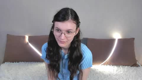 Snapshot of kelsirabenold chatting on May 10, 5:01 am Kelsirabenold online show from May 10, 5:01 am