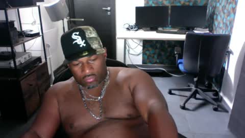 Snapshot of ken3897 chatting on July 13, 12:30 pm ken3897 online show from July 13, 12:30 pm