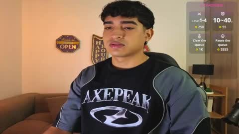 Snapshot of ken_blaker chatting on April 17, 7:44 am ken_blaker online show from April 17, 7:44 am
