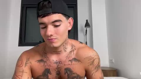 Snapshot of kenboyea_ chatting on September 21, 4:30 pm luis carlos esteban online show from September 21, 4:30 pm