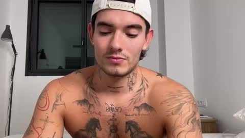 Snapshot of kenboyea_ chatting on October 16, 3:57 pm luis carlos esteban online show from October 16, 3:57 pm