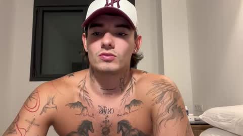 luis carlos esteban online show from October 25, 3:51 pm