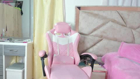 Snapshot of kendal_hot1 chatting on October 12, 6:29 pm Aleja3 online show from October 12, 6:29 pm