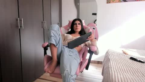 Snapshot of kendal_hot1 chatting on June 23, 9:24 pm Aleja3 online show from June 23, 9:24 pm
